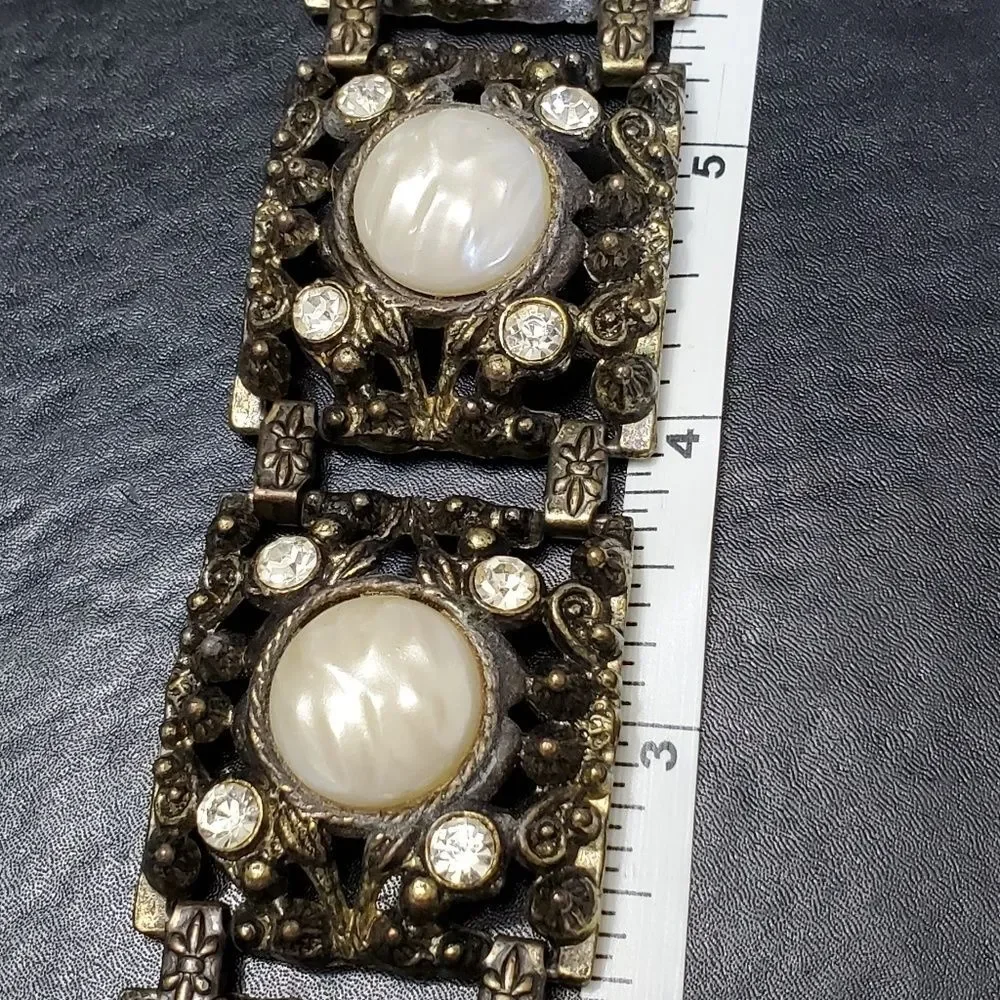 Vintage gold tone chunky bracelet 7
